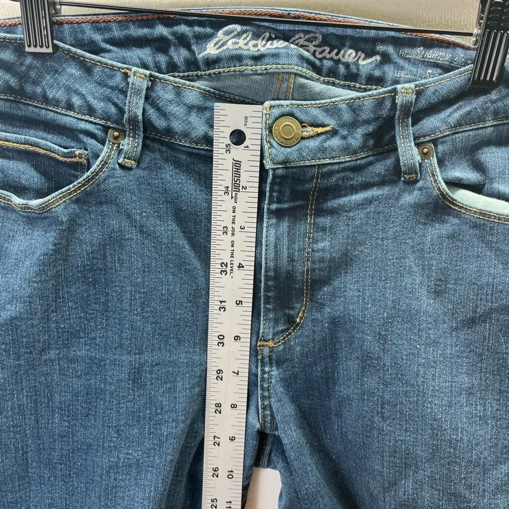 Eddie Bauer Slightly Curvy Straight Leg Jeans Womens 10 Blue‎ Denim Stretch 2243